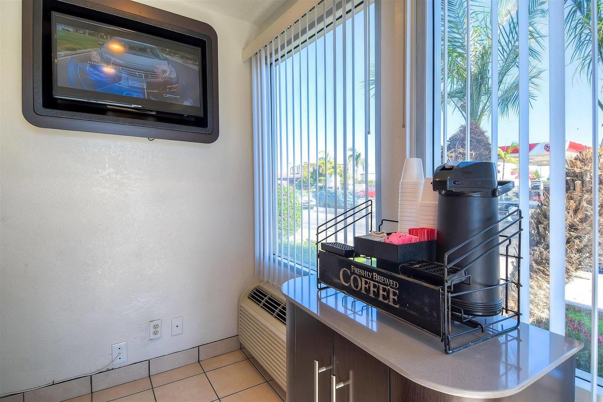 Motel 6-Long Beach, Ca - Los Angeles ภายนอก รูปภาพ