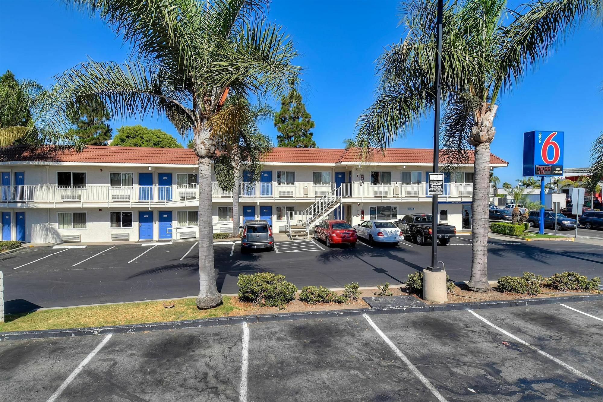 Motel 6-Long Beach, Ca - Los Angeles ภายนอก รูปภาพ
